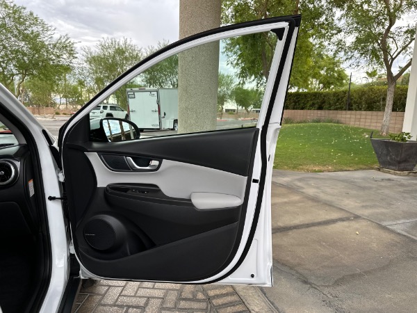 Used-2023-Hyundai-Kona-Limited