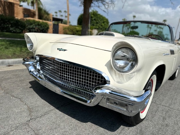 Used-1957-Ford-Thunderbird
