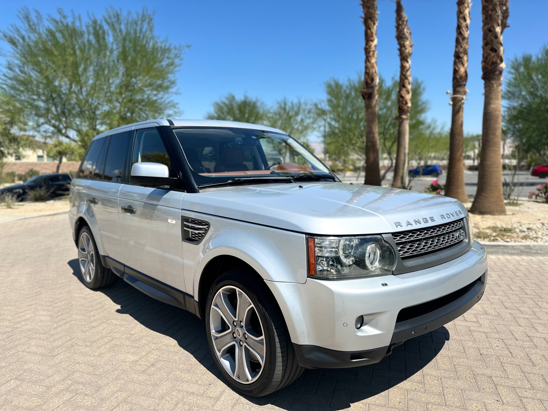 Used-2011-Land-Rover-Range-Rover-Sport-Supercharged