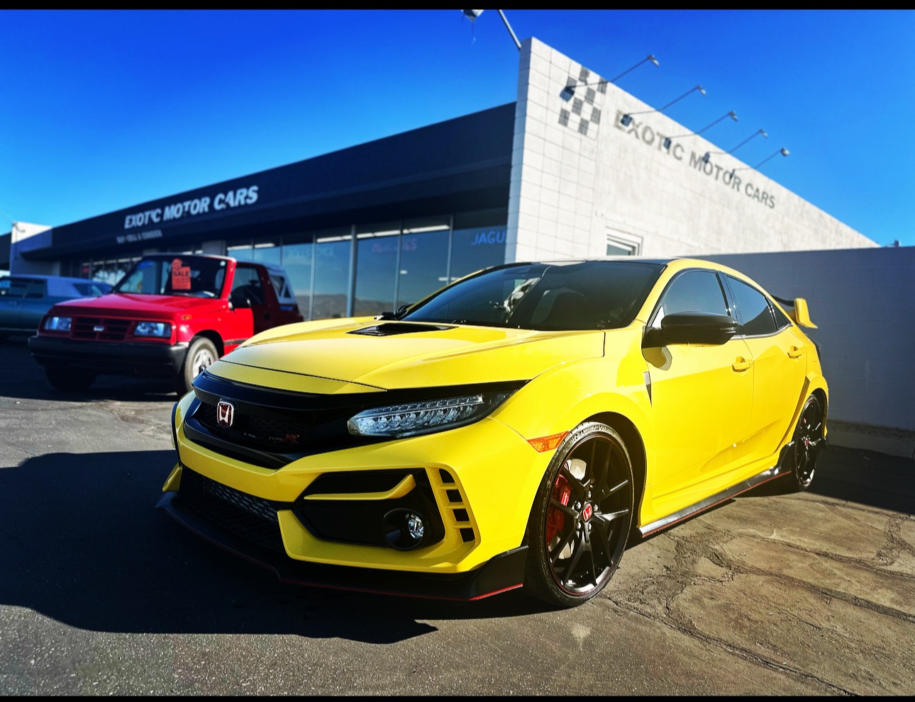 2020 Honda Civic Hatchback is a head-turner with turbo power