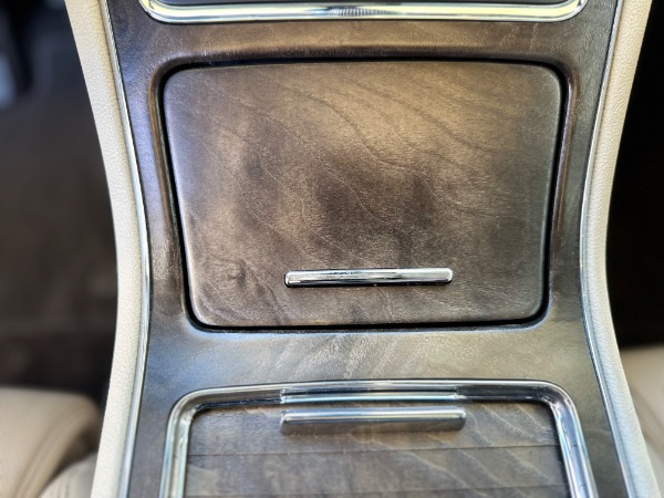 Used-2017-Lincoln-Continental-Select