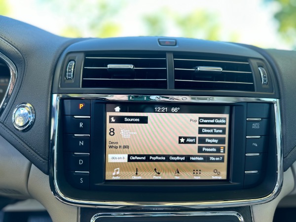 Used-2017-Lincoln-Continental-Select