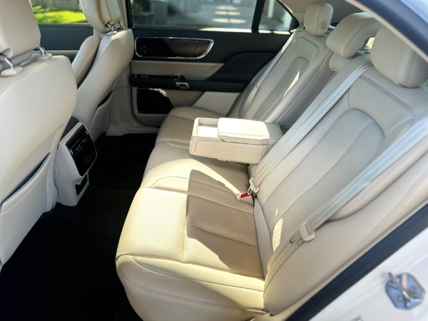 Used-2017-Lincoln-Continental-Select
