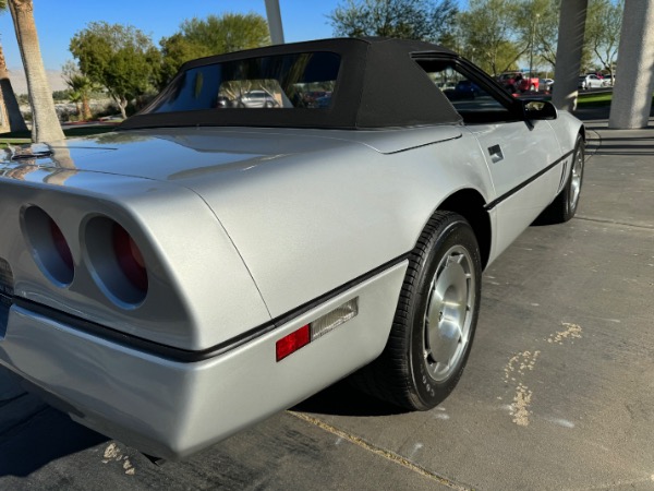 Used-1986-Chevrolet-Corvette-Indianapolis-500-pace-car