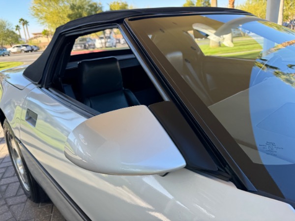 Used-1986-Chevrolet-Corvette-Indianapolis-500-pace-car