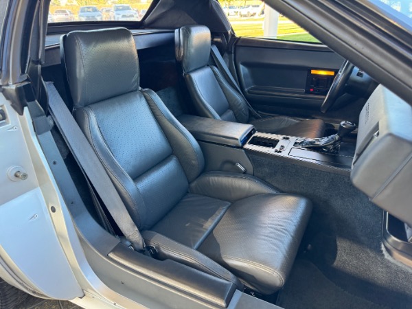 Used-1986-Chevrolet-Corvette-Indianapolis-500-pace-car