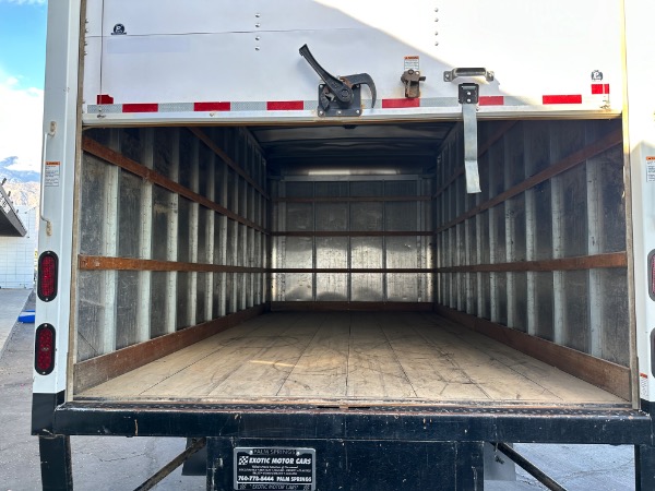 Used-2019-Mercedes-Benz-Sprinter-box-van