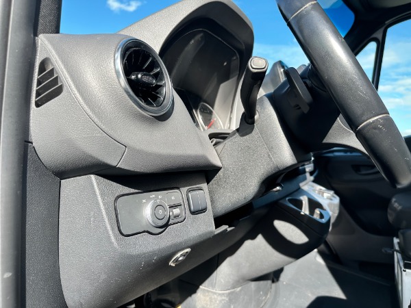 Used-2019-Mercedes-Benz-Sprinter-box-van