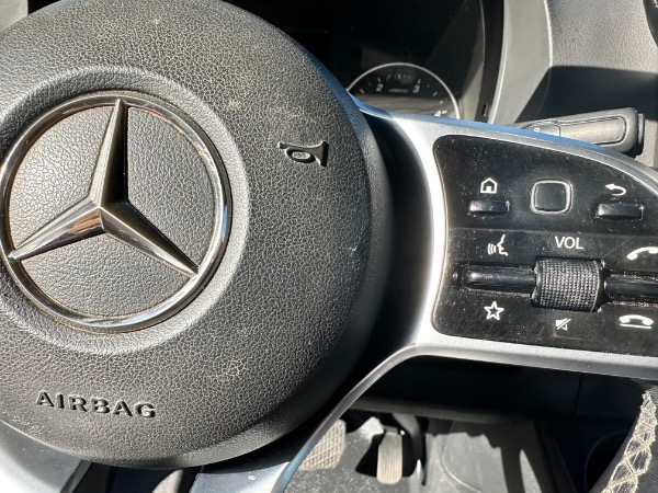 Used-2019-Mercedes-Benz-Sprinter-box-van