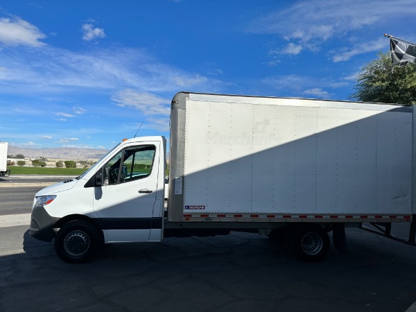 Used-2019-Mercedes-Benz-Sprinter-box-van