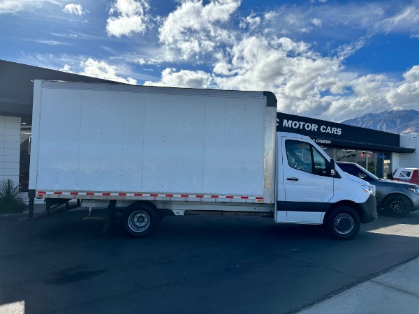 Used-2019-Mercedes-Benz-Sprinter-box-van