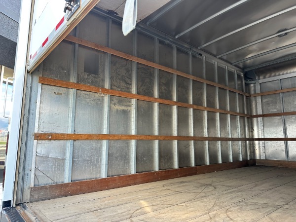 Used-2019-Mercedes-Benz-Sprinter-box-van