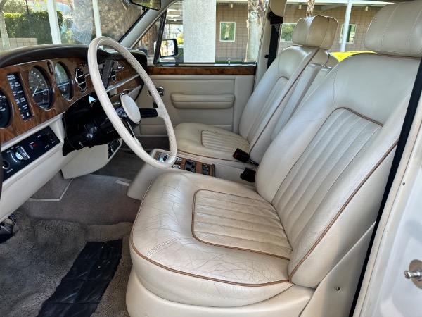 Used-1988-Rolls-Royce-Flying-Spur