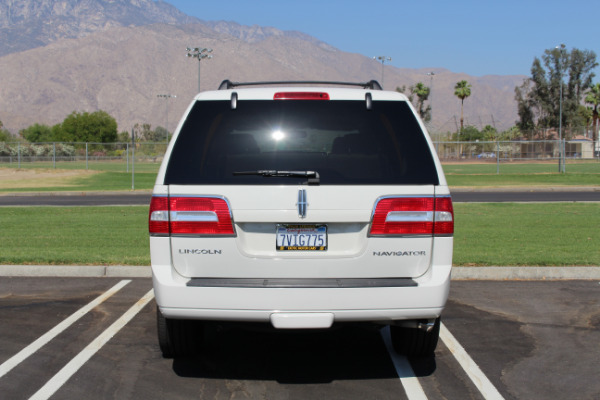 Used-2008-Lincoln-Navigator