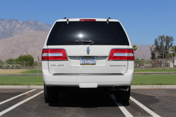 Used-2008-Lincoln-Navigator