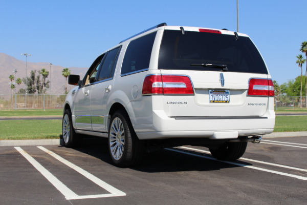Used-2008-Lincoln-Navigator
