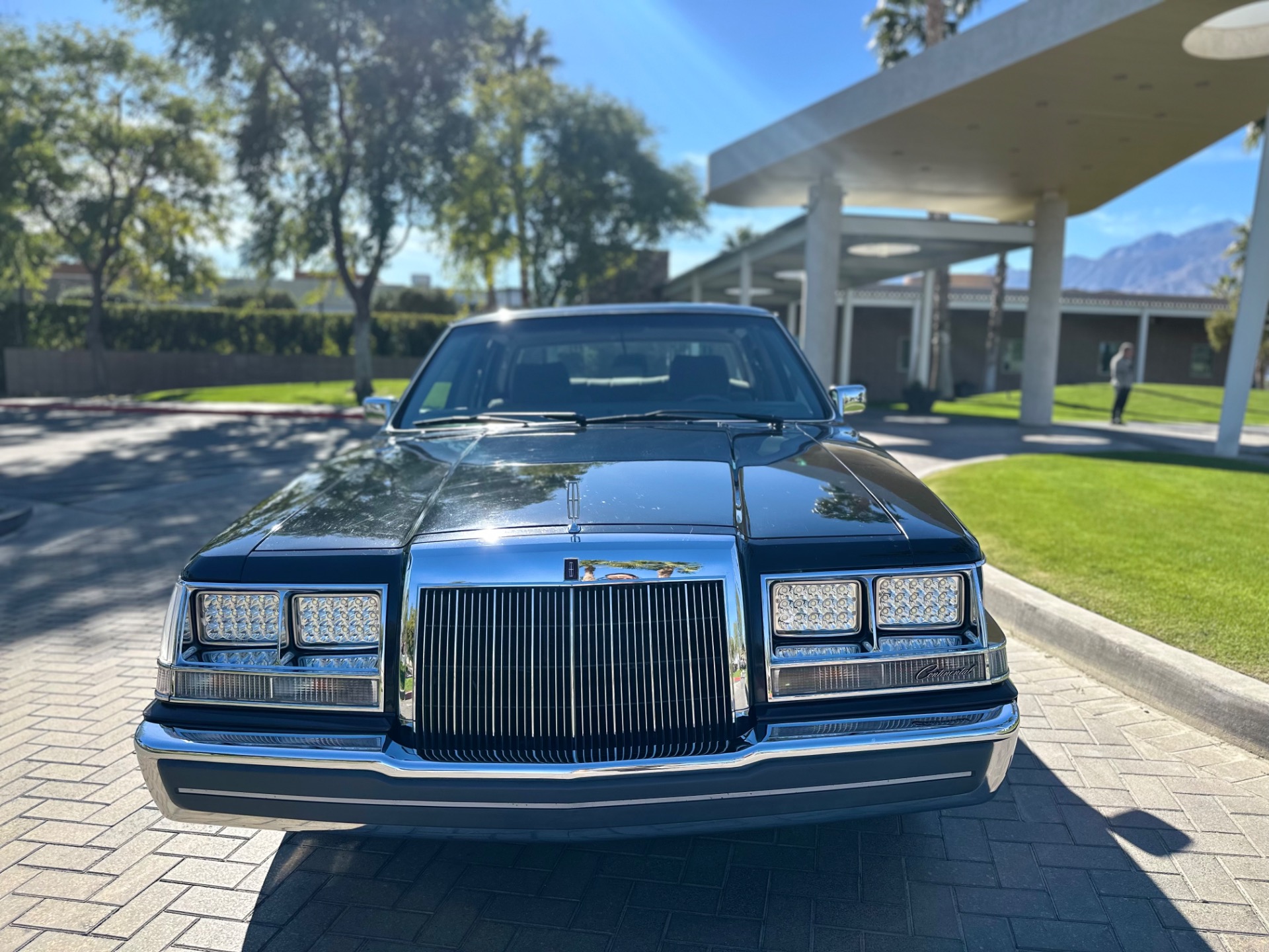 Used-1986-Lincoln-Continental
