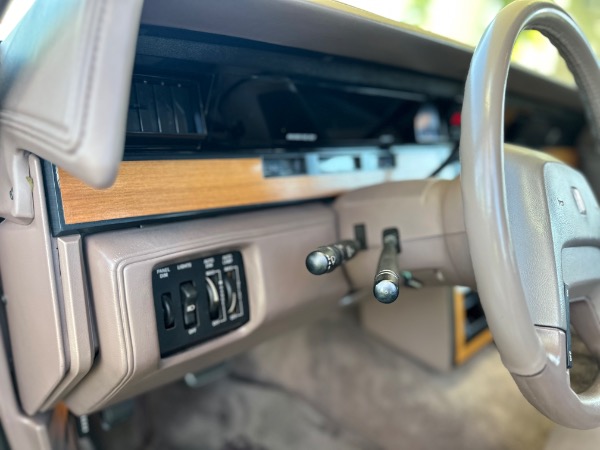 Used-1986-Lincoln-Continental