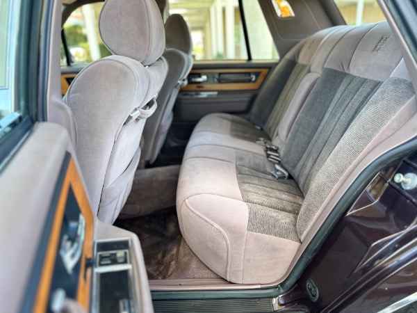 Used-1986-Lincoln-Continental