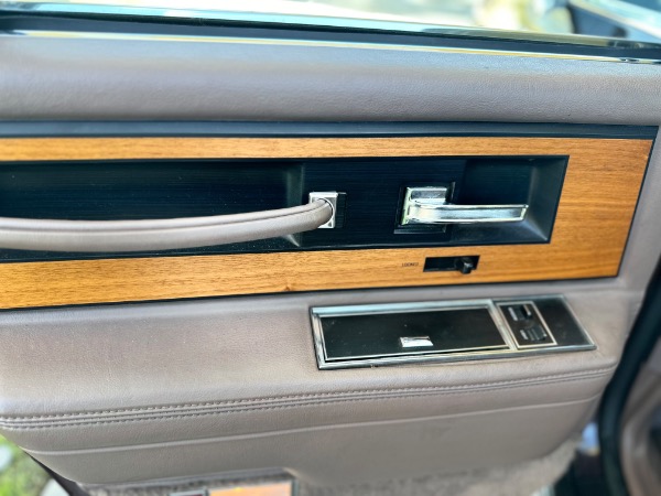 Used-1986-Lincoln-Continental