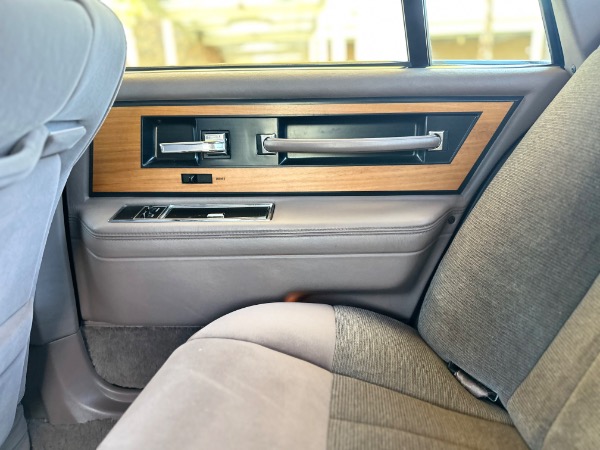 Used-1986-Lincoln-Continental