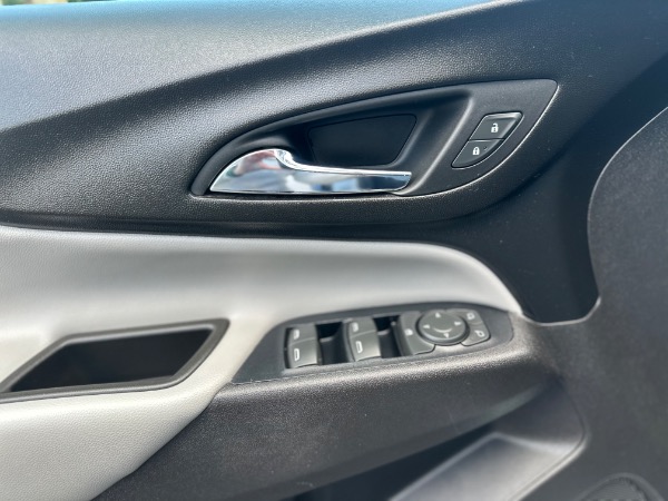 Used-2019-Chevrolet-Equinox-LT