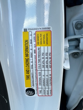Used-2019-Chevrolet-Equinox-LT