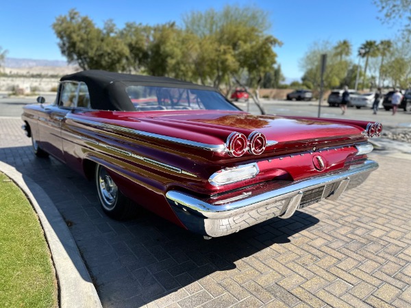 Used-1960-Pontiac-Bonneville-convertible