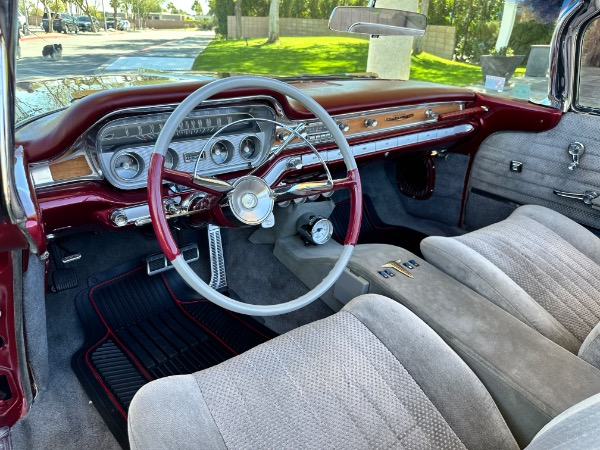 Used-1960-Pontiac-Bonneville-convertible