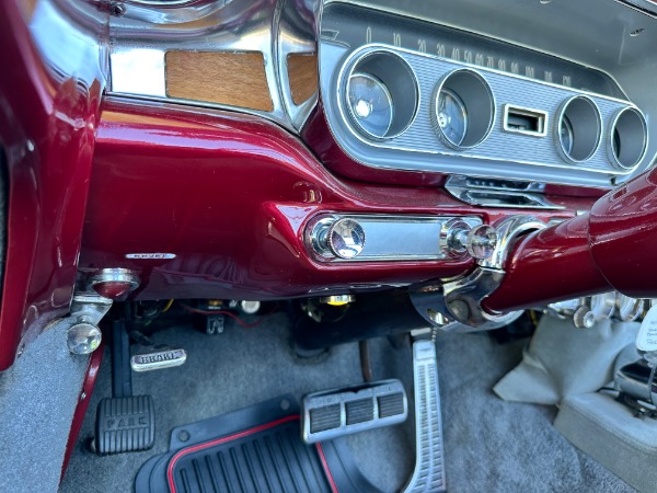 Used-1960-Pontiac-Bonneville-convertible