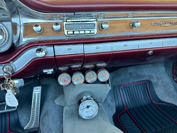 Used-1960-Pontiac-Bonneville-convertible