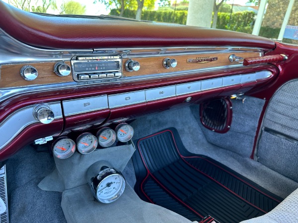 Used-1960-Pontiac-Bonneville-convertible