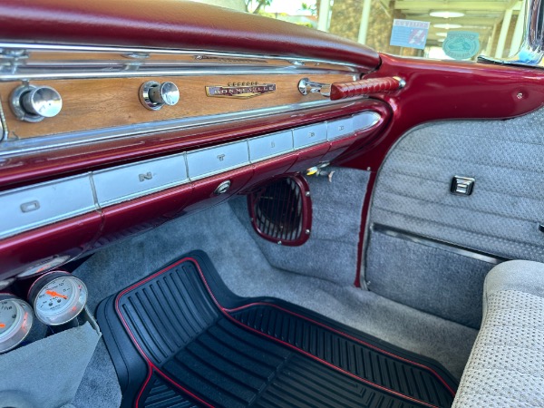 Used-1960-Pontiac-Bonneville-convertible
