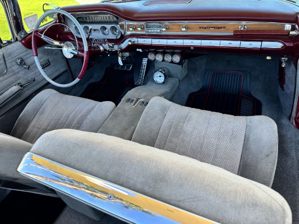 Used-1960-Pontiac-Bonneville-convertible