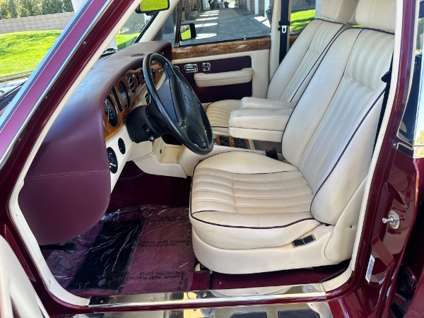 Used-1995-Rolls-Royce-Flying-Spur