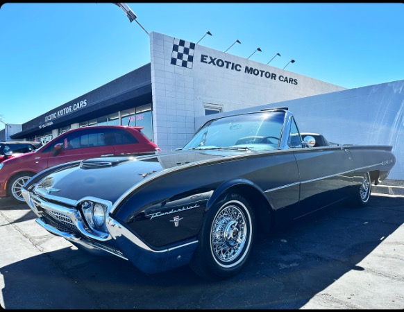 1962 Ford Thunderbird