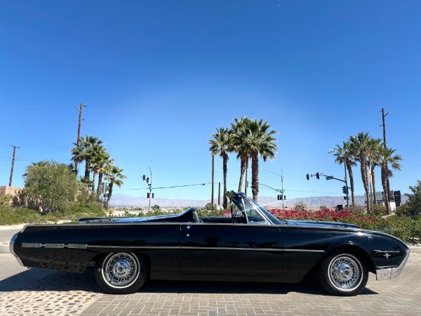 Used-1962-Ford-Thunderbird