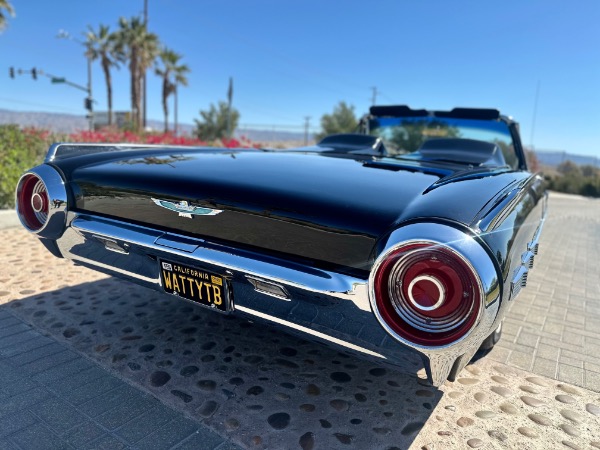 Used-1962-Ford-Thunderbird