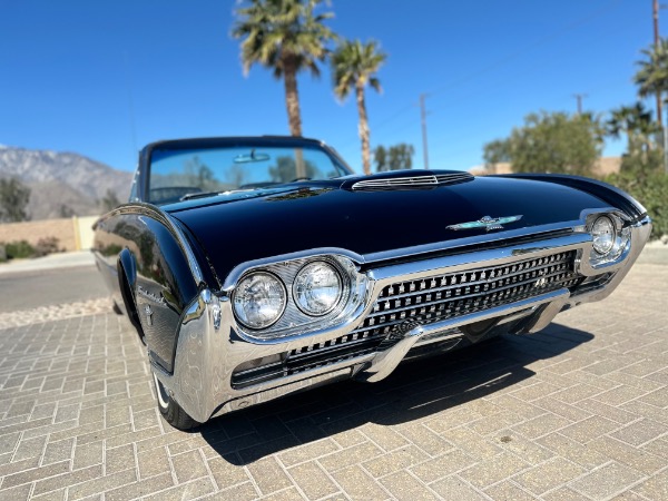 Used-1962-Ford-Thunderbird