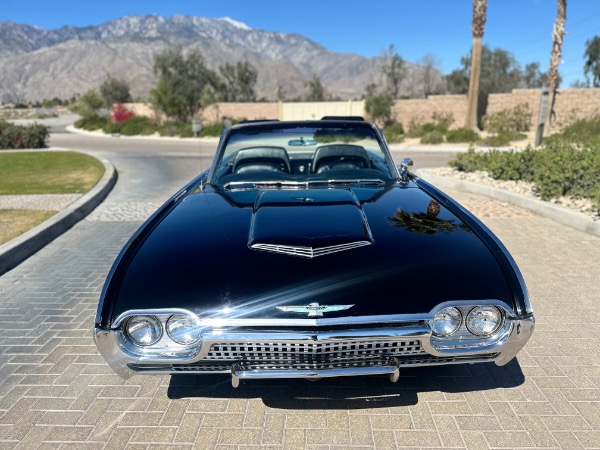 Used-1962-Ford-Thunderbird