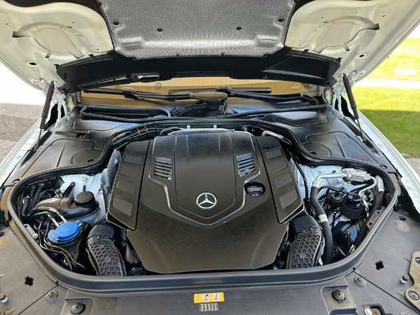Used-2020-Mercedes-Benz-S-Class-S-560-4MATIC