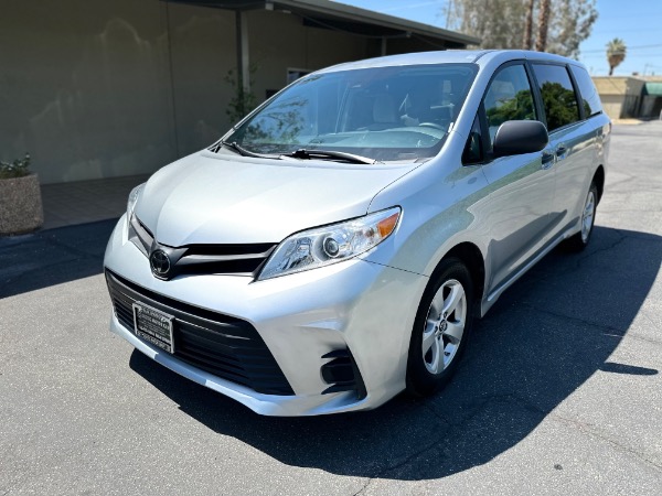 Used-2020-Toyota-Sienna-Passenger