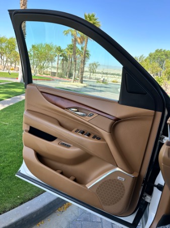 Used-2016-Cadillac-Escalade-Platinum