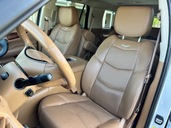 Used-2016-Cadillac-Escalade-Platinum