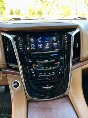 Used-2016-Cadillac-Escalade-Platinum