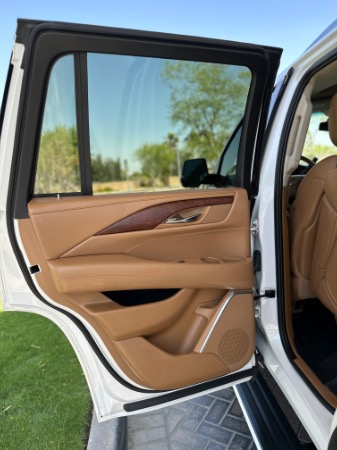 Used-2016-Cadillac-Escalade-Platinum