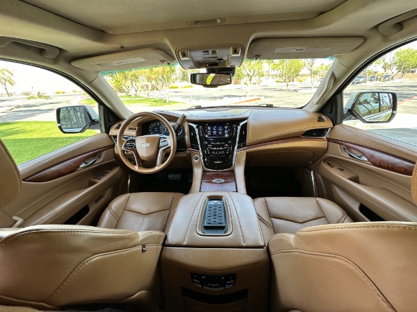 Used-2016-Cadillac-Escalade-Platinum