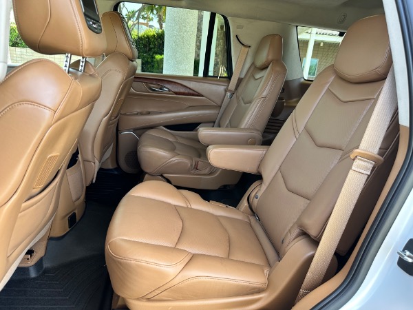 Used-2016-Cadillac-Escalade-Platinum