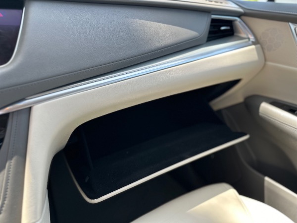 Used-2018-Cadillac-XT5-Luxury