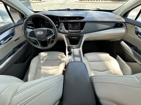 Used-2018-Cadillac-XT5-Luxury